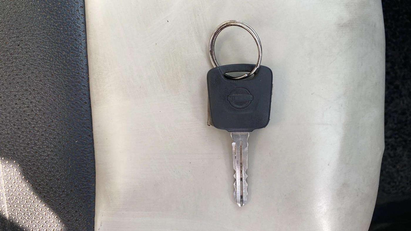 2021 Nissan MAGNITE XE, Petrol, Manual, 22,988 km, Key Close Up