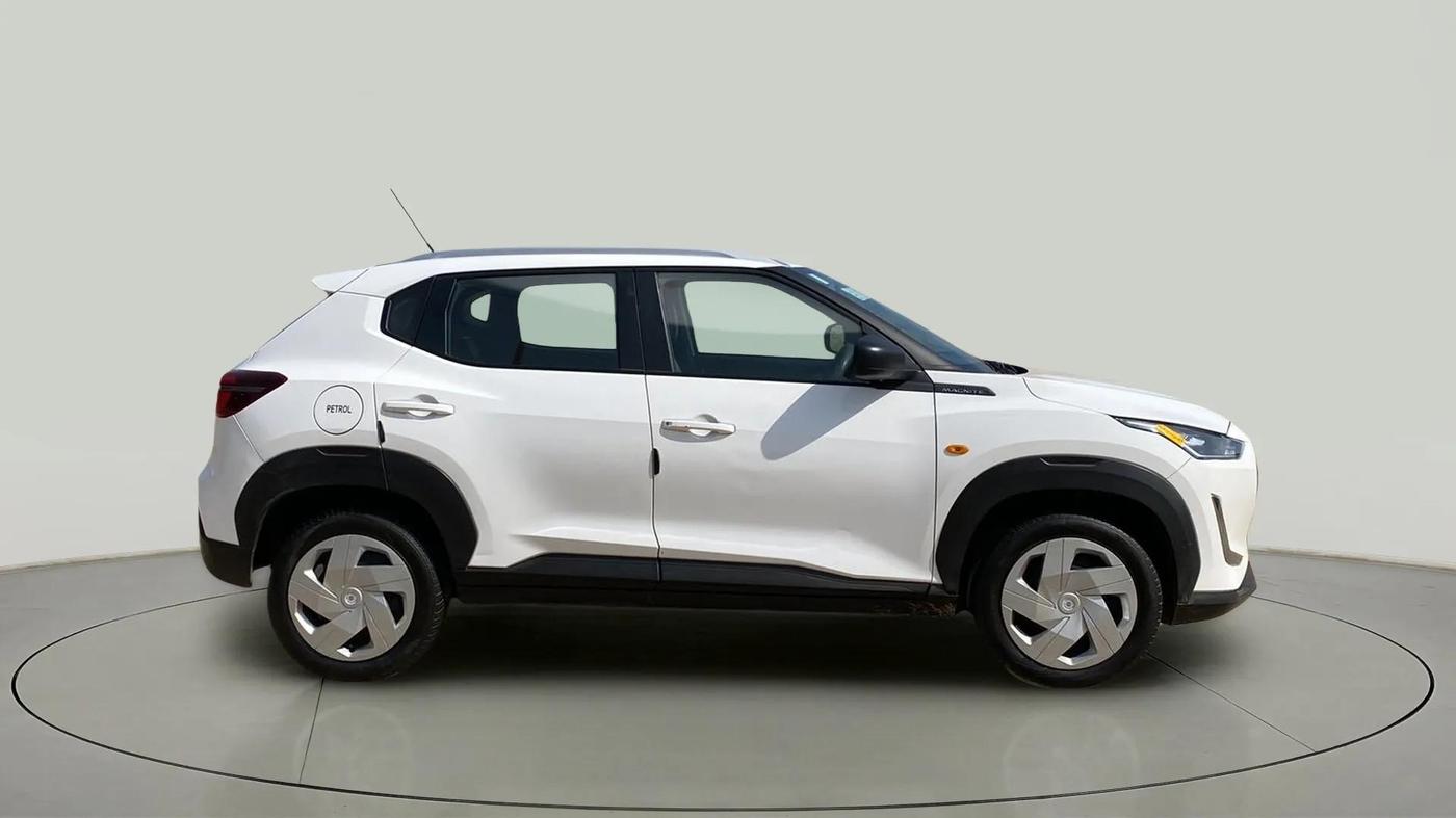 2021 Nissan MAGNITE XE, Petrol, Manual, 22,988 km, Right Side View