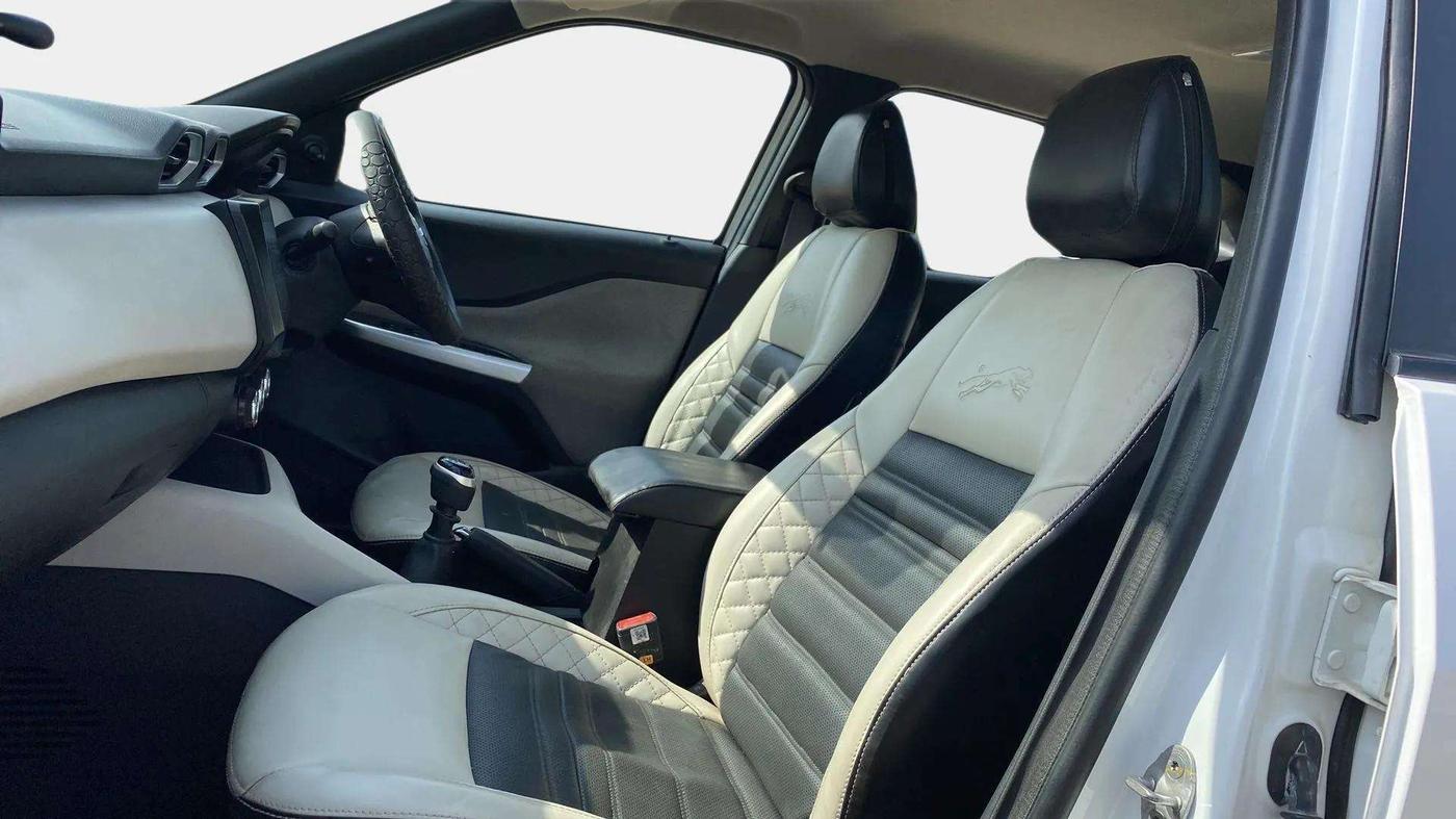 2021 Nissan MAGNITE XE, Petrol, Manual, 22,988 km, Right Side Front Door Cabin