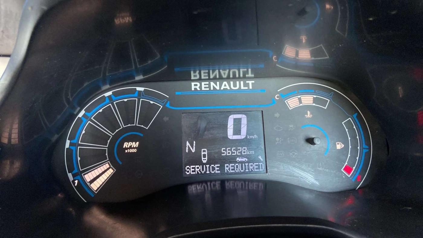 2022 Renault TRIBER RXZ AMT, Petrol, Automatic, 56,752 km, Odometer Image