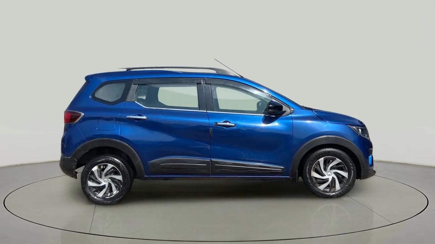 2022 Renault TRIBER RXZ AMT, Petrol, Automatic, 56,752 km, Right Side View