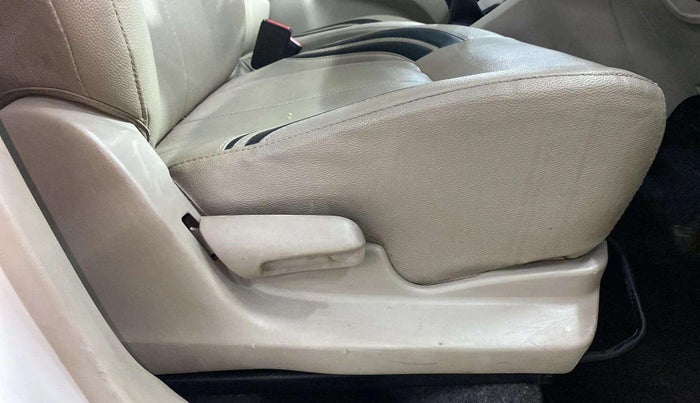 2018 Maruti Celerio VXI, Petrol, Manual, 37,713 km, Driver Side Adjustment Panel