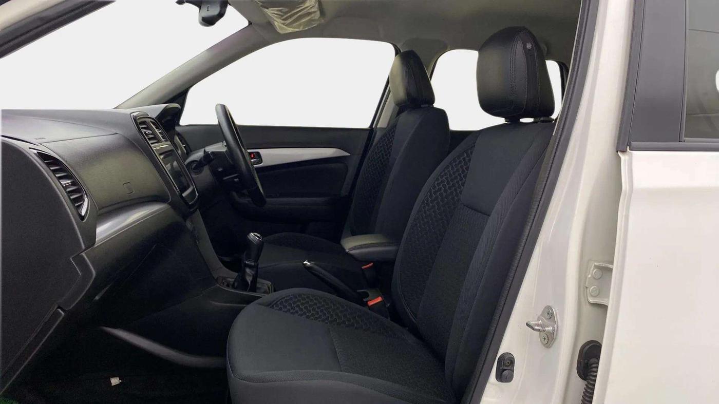 2020 Maruti Vitara Brezza ZXI PLUS, Petrol, Manual, 50,141 km, Right Side Front Door Cabin