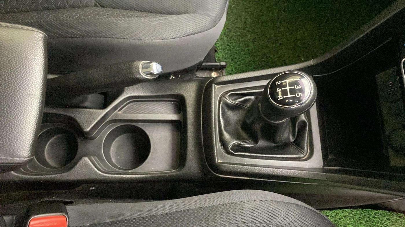 2020 Maruti Vitara Brezza ZXI PLUS, Petrol, Manual, 50,141 km, Gear Lever