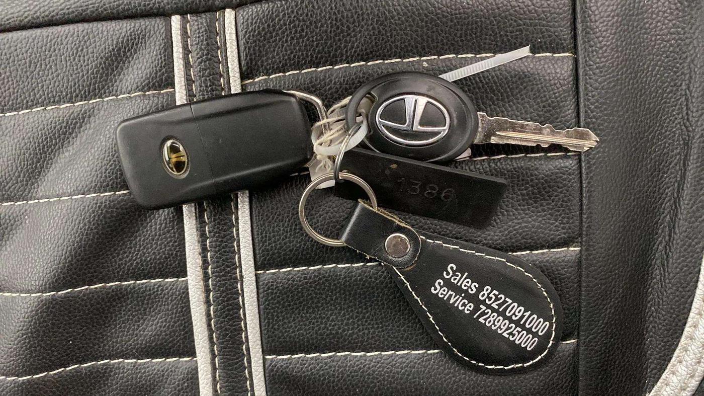 2019 Tata Tiago XZ PLUS PETROL, Petrol, Manual, 55,035 km, Key Close Up