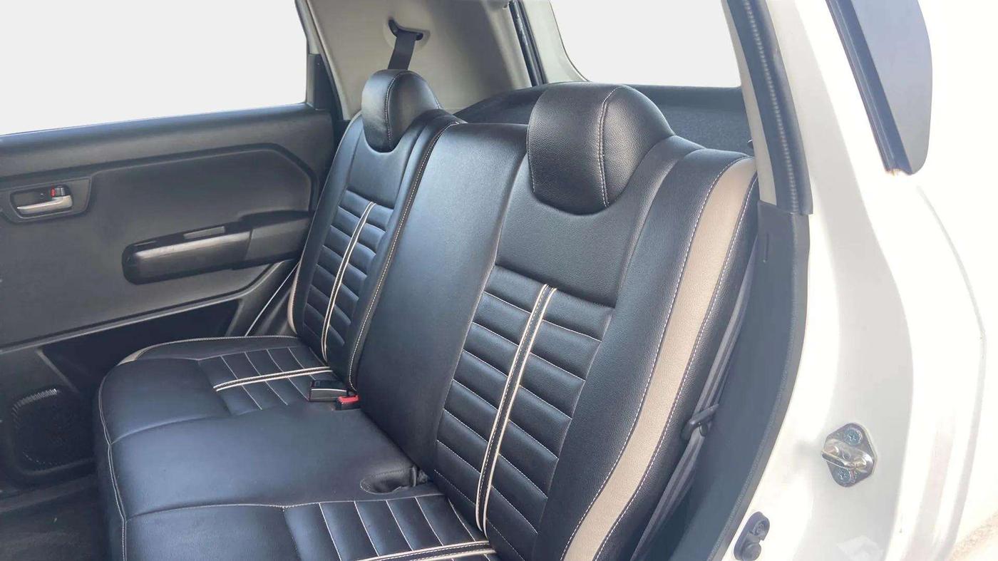 2020 Maruti New Wagon-R VXI 1.2, Petrol, Manual, 39,880 km, Right Side Rear Door Cabin