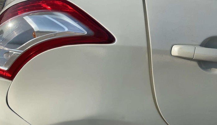 2013 Maruti Swift LXI, Petrol, Manual, 70,651 km, Right quarter panel - Slightly dented