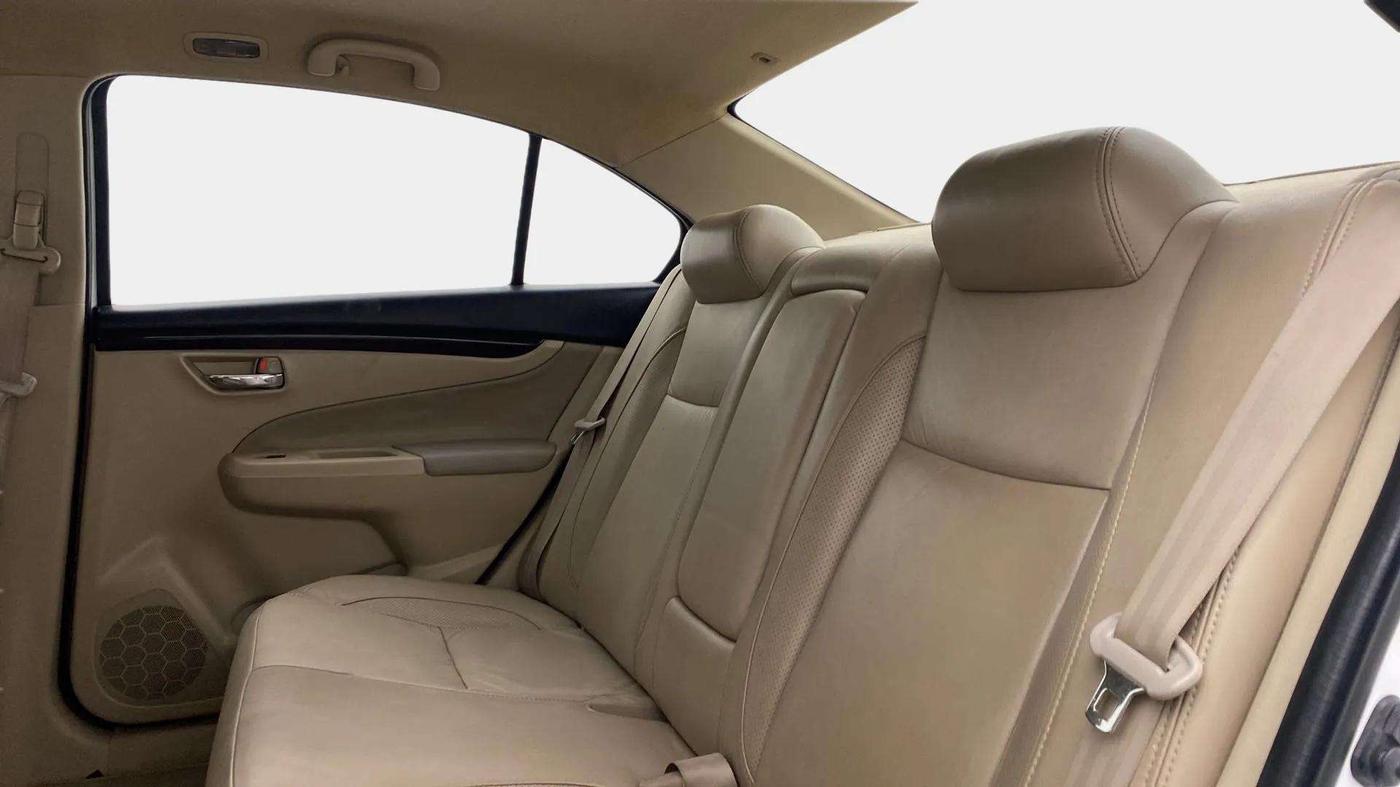 2016 Maruti Ciaz ZXI+ AT, Petrol, Automatic, 95,269 km, Right Side Rear Door Cabin