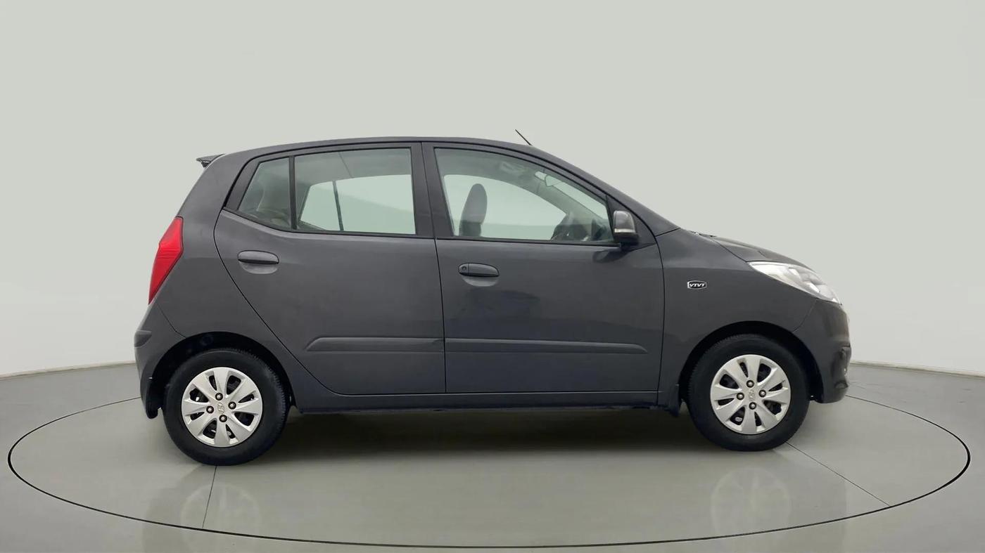 2013 Hyundai i10 SPORTZ 1.2, Petrol, Manual, 81,798 km, Right Side View