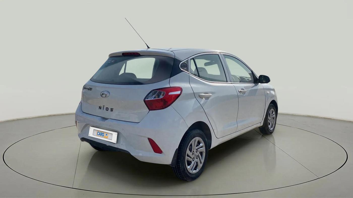 2021 Hyundai GRAND I10 NIOS MAGNA 1.2 KAPPA VTVT, Petrol, Manual, 71,351 km, Right Back Diagonal