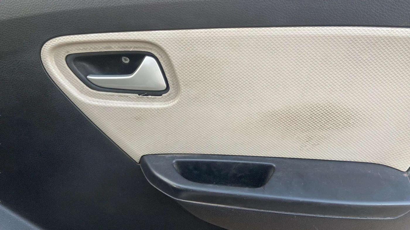 2019 Maruti Alto LXI, Petrol, Manual, 89,410 km, Driver Side Door Panels Control