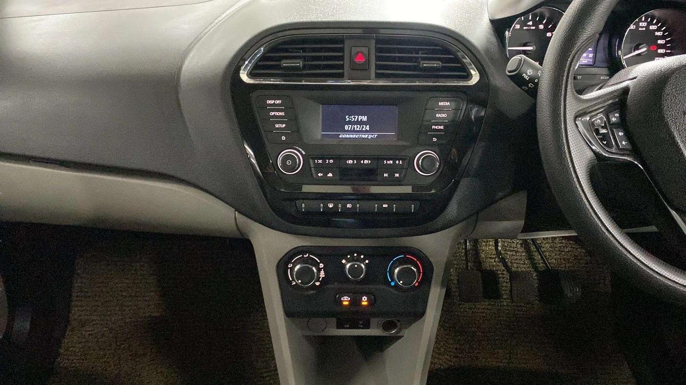 2018 Tata Tiago XZ PETROL, Petrol, Manual, 35,528 km, Air Conditioner