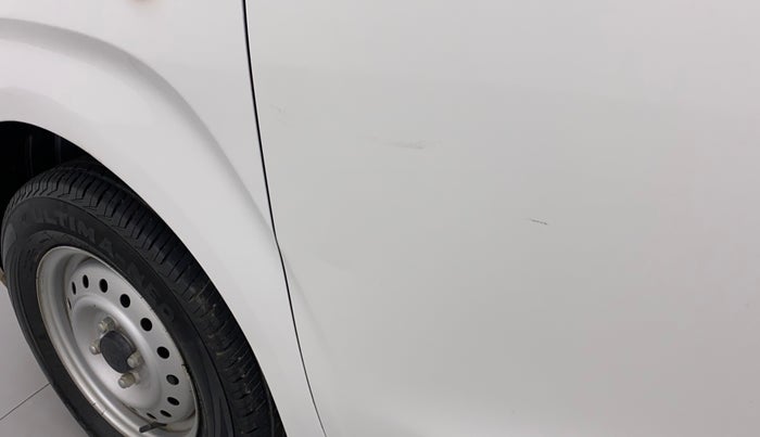 2021 Maruti New Wagon-R LXI CNG 1.0, CNG, Manual, 19,912 km, Front passenger door - Slightly dented