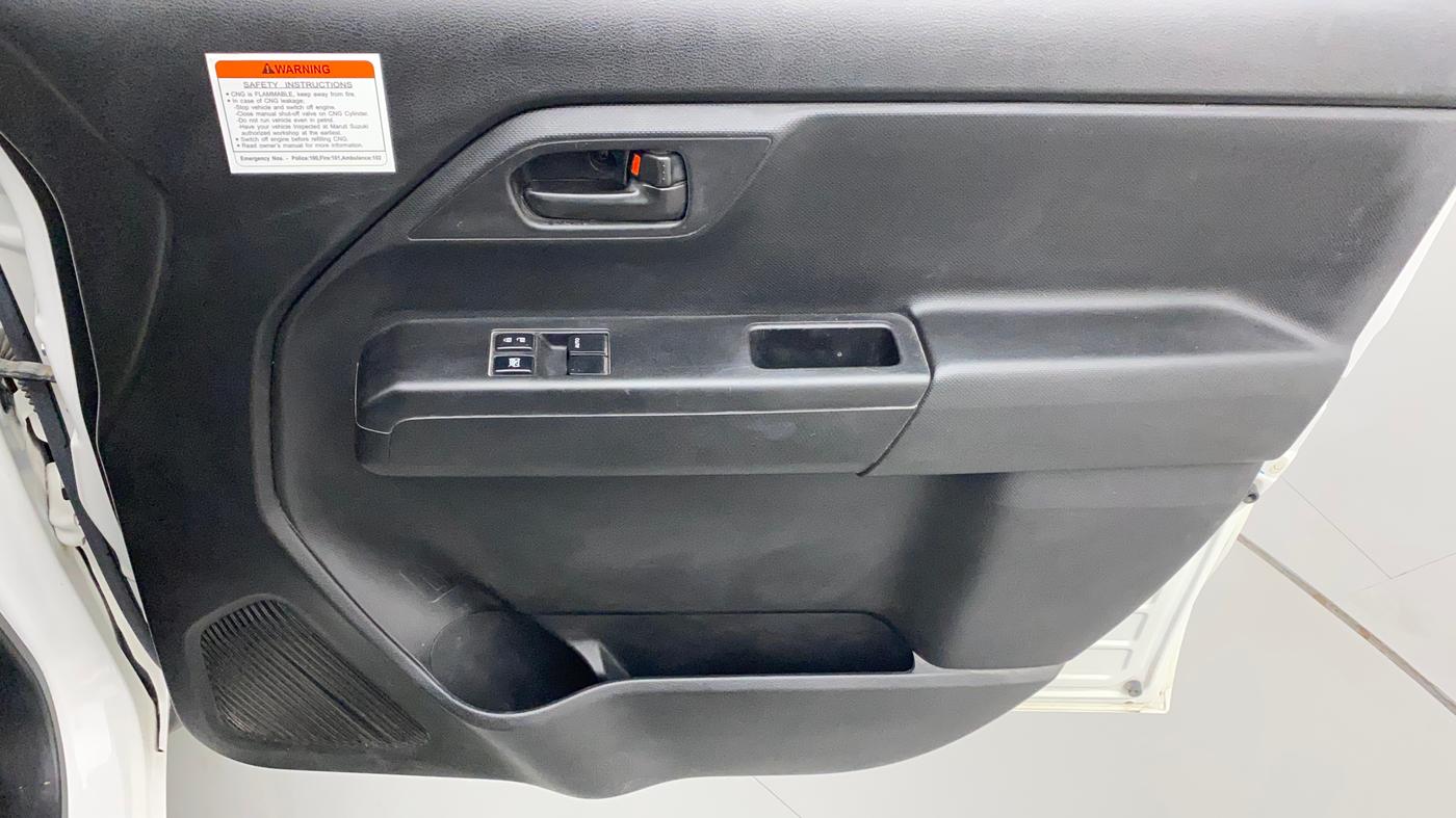2021 Maruti New Wagon-R LXI CNG 1.0, CNG, Manual, 19,912 km, Driver Side Door Panels Control