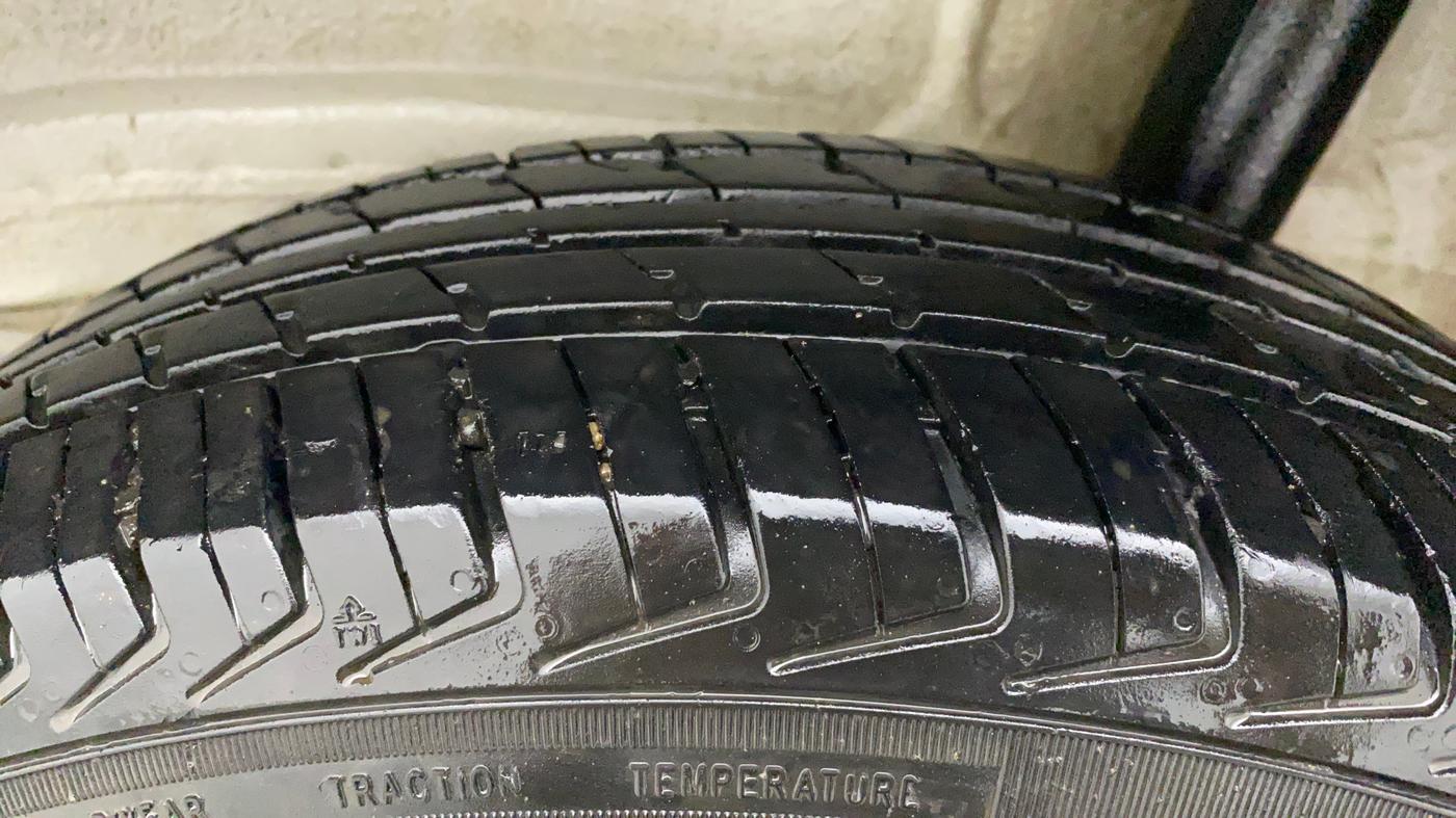 2021 Maruti New Wagon-R LXI CNG 1.0, CNG, Manual, 19,912 km, Left Rear Tyre Tread