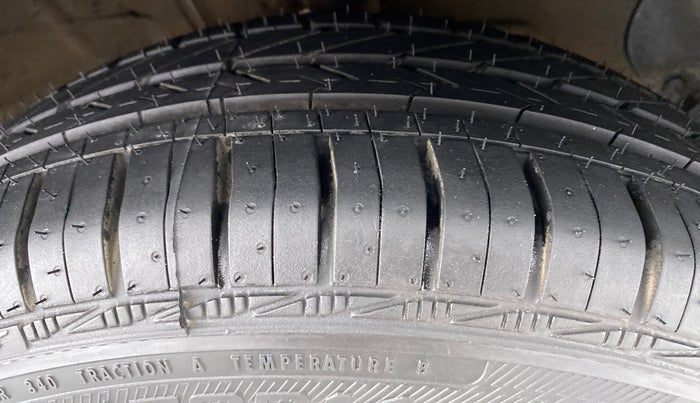 2019 Hyundai NEW SANTRO SPORTZ 1.1, Petrol, Manual, 61,331 km, Right Front Tyre Tread