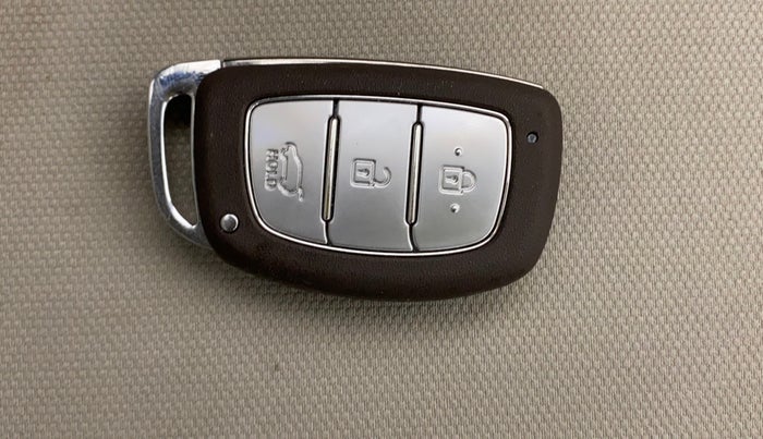 2024 Hyundai Creta S (O) 1.5 PETROL, Petrol, Manual, 20,495 km, Key Close Up