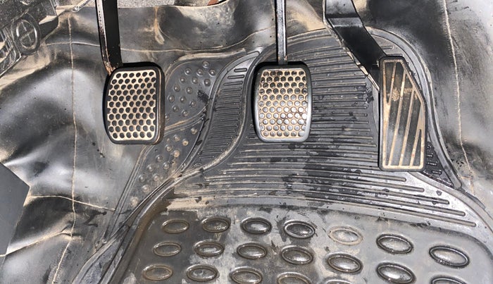 2018 Maruti Alto 800 LXI, Petrol, Manual, 23,787 km, Pedals