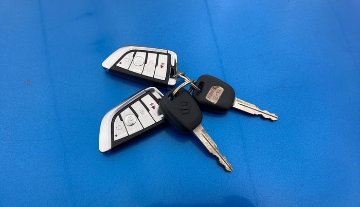 2018 Maruti Alto 800 LXI, Petrol, Manual, 23,787 km, Key Close Up