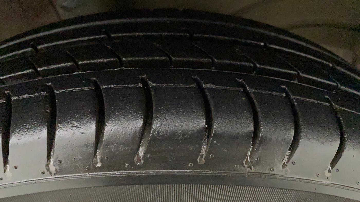 2012 Maruti Wagon R 1.0 LXI CNG, CNG, Manual, 66,379 km, Left Front Tyre Tread