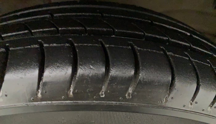 2012 Maruti Wagon R 1.0 LXI CNG, CNG, Manual, 66,379 km, Left Rear Tyre Tread