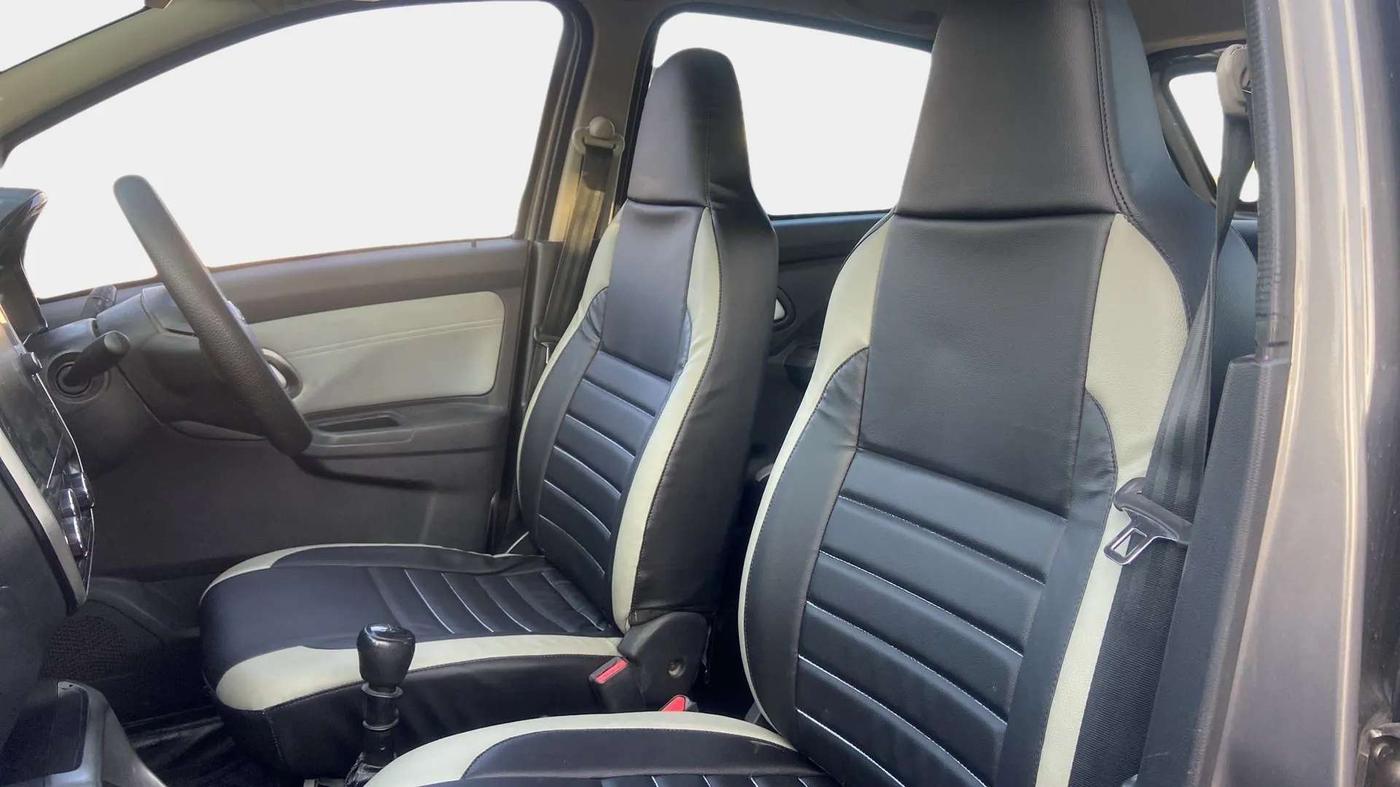 2021 Datsun Redi Go T(O), Petrol, Manual, 32,576 km, Right Side Front Door Cabin