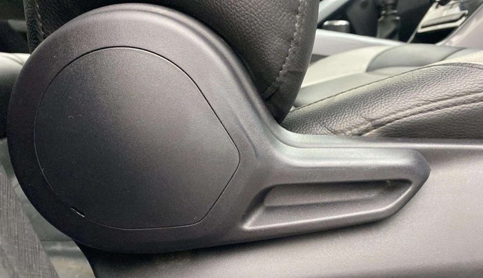 2022 Tata NEXON XM PETROL, Petrol, Manual, 31,582 km, Driver Side Adjustment Panel