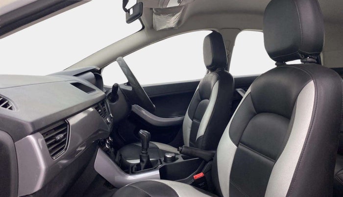 2022 Tata NEXON XM PETROL, Petrol, Manual, 31,582 km, Right Side Front Door Cabin