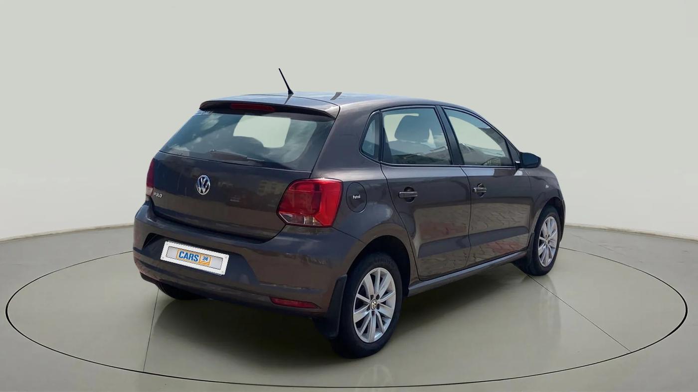 2017 Volkswagen Polo HIGHLINE1.2L, Petrol, Manual, 43,631 km, Right Back Diagonal