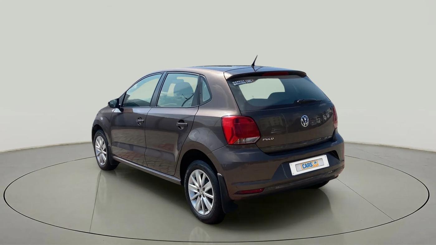 2017 Volkswagen Polo HIGHLINE1.2L, Petrol, Manual, 43,631 km, Left Back Diagonal