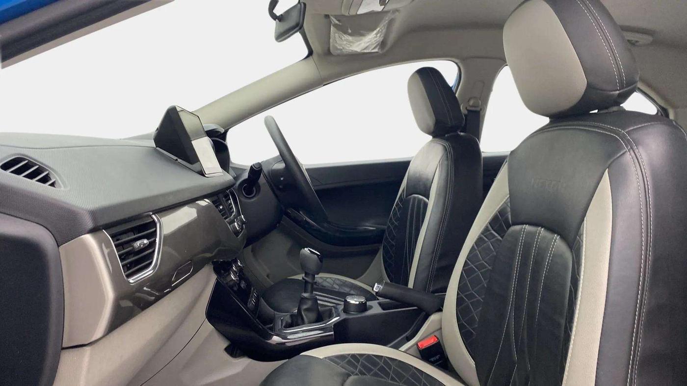 2019 Tata NEXON XT PLUS PETROL, Petrol, Manual, 33,613 km, Right Side Front Door Cabin