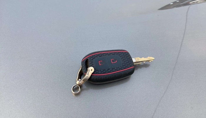 2019 Renault Kwid RXL, Petrol, Manual, 48,774 km, Key Close Up