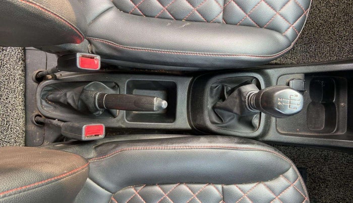 2019 Renault Kwid RXL, Petrol, Manual, 48,774 km, Gear Lever