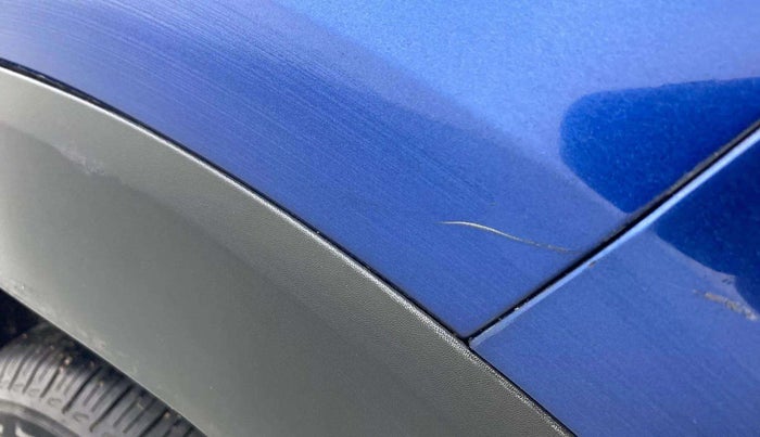 2019 Renault TRIBER RXZ, Petrol, Manual, 42,961 km, Left quarter panel - Minor scratches