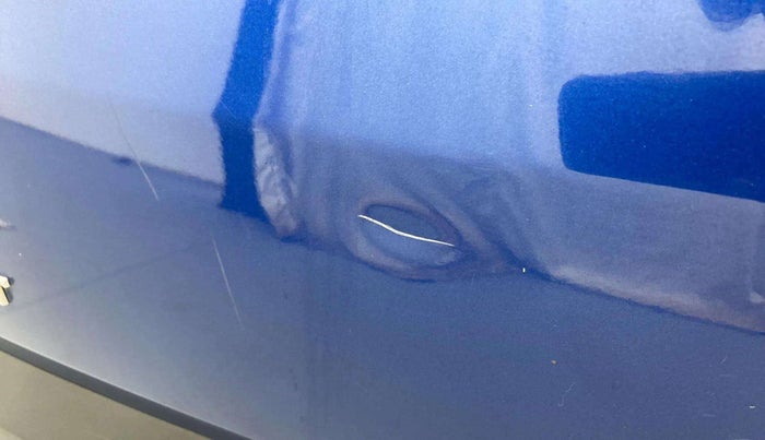 2019 Renault TRIBER RXZ, Petrol, Manual, 42,961 km, Dicky (Boot door) - Slightly dented