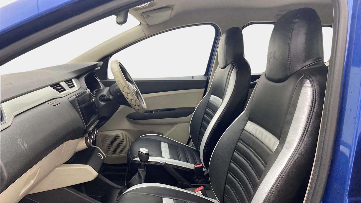 2019 Renault TRIBER RXZ, Petrol, Manual, 42,961 km, Right Side Front Door Cabin