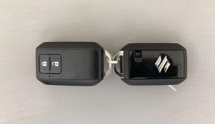 2020 Maruti Baleno ZETA PETROL 1.2, Petrol, Manual, 12,846 km, Key Close Up