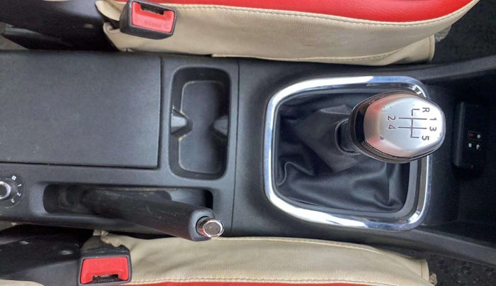 2019 Renault TRIBER RXZ, Petrol, Manual, 86,284 km, Gear Lever