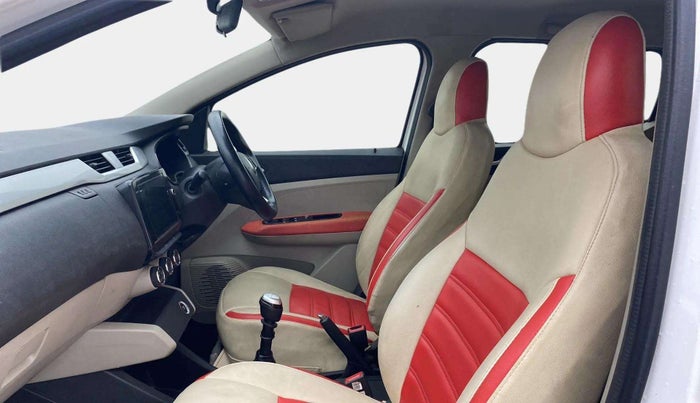 2019 Renault TRIBER RXZ, Petrol, Manual, 86,284 km, Right Side Front Door Cabin