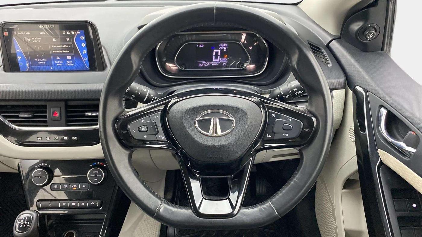 2021 Tata NEXON XZ PLUS PETROL SUNROOF, Petrol, Manual, 25,357 km, Steering Wheel Close Up