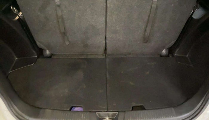 2021 Maruti XL6 ZETA MT, Petrol, Manual, 38,747 km, Boot Inside