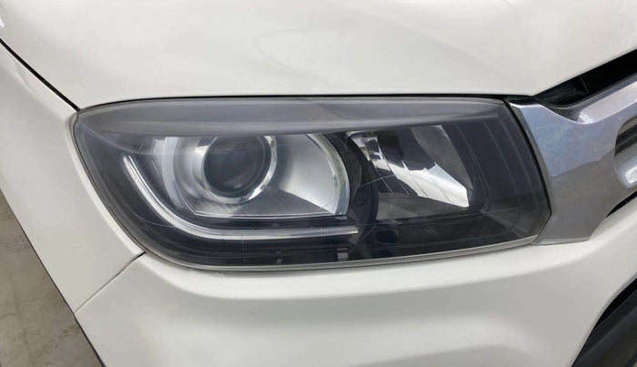 2021 Maruti Vitara Brezza LXI, Petrol, Manual, 40,304 km, Right headlight - Minor scratches