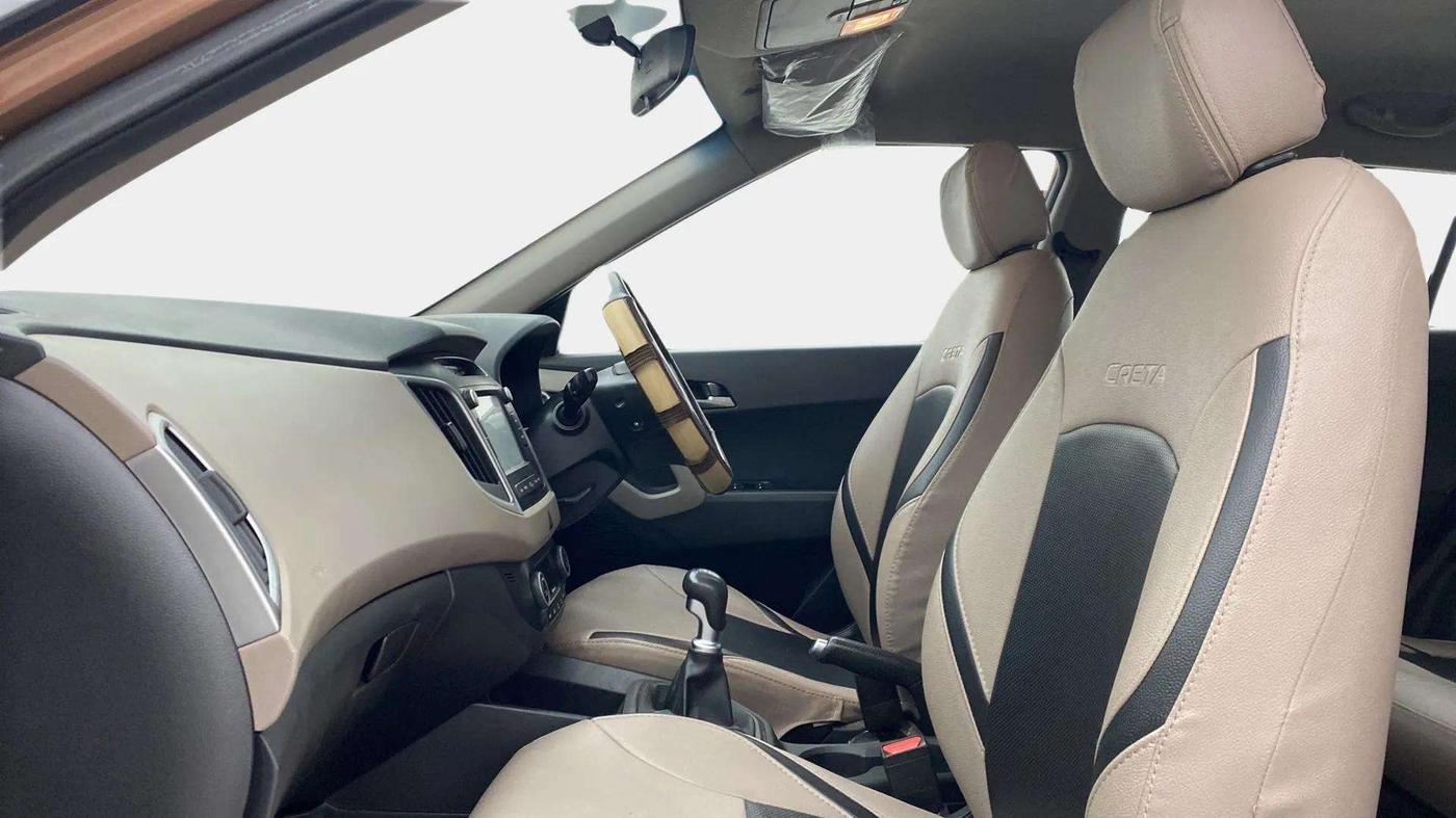 2017 Hyundai Creta SX PLUS 1.6 PETROL, Petrol, Manual, 54,360 km, Right Side Front Door Cabin
