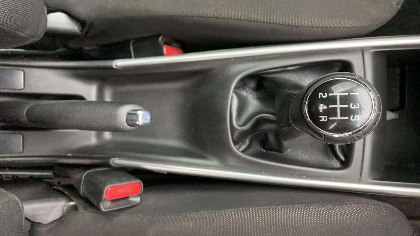 2017 Maruti Baleno ZETA PETROL 1.2, Petrol, Manual, 64,173 km, Gear Lever