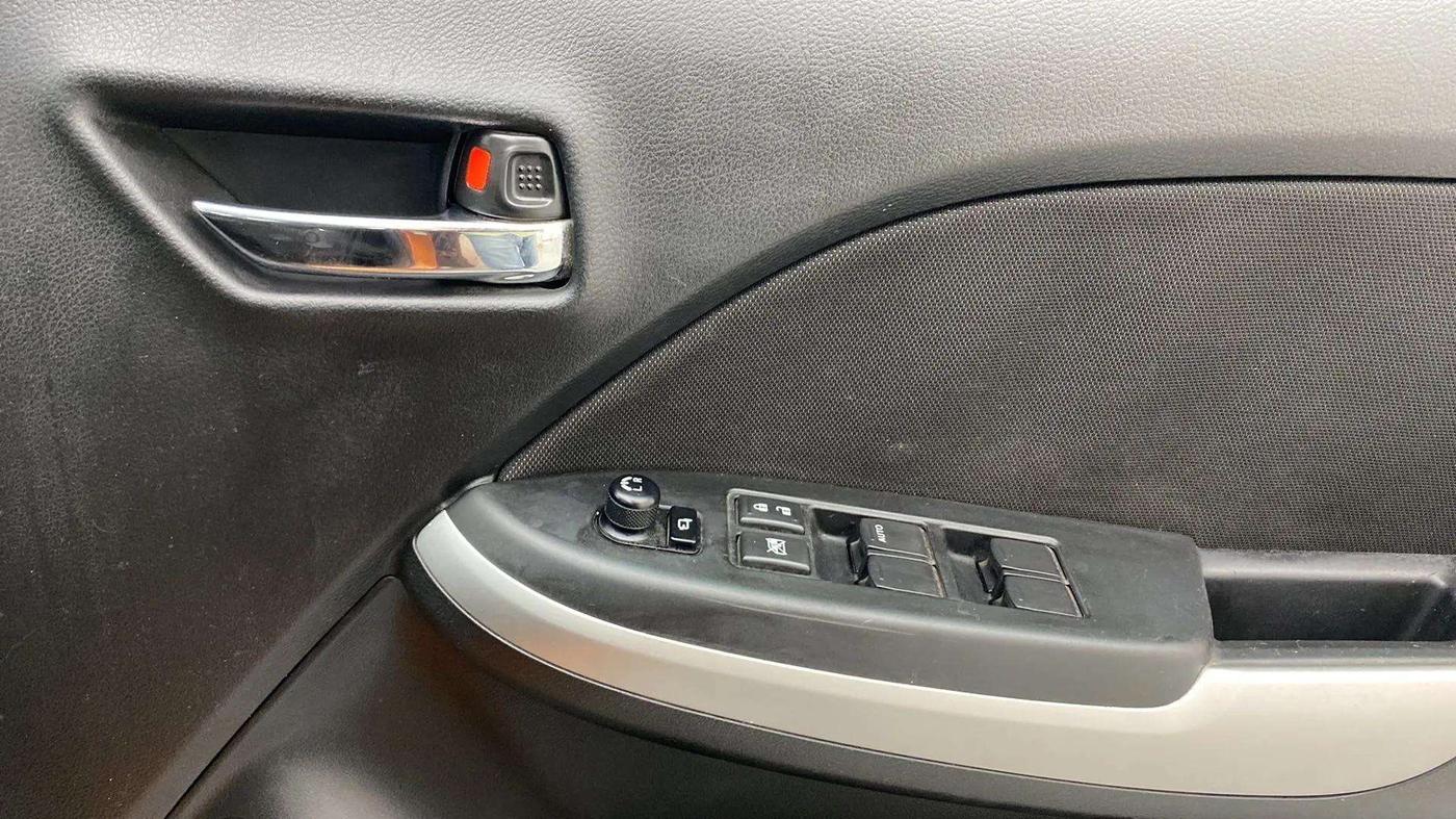 2017 Maruti Baleno ZETA PETROL 1.2, Petrol, Manual, 64,173 km, Driver Side Door Panels Control