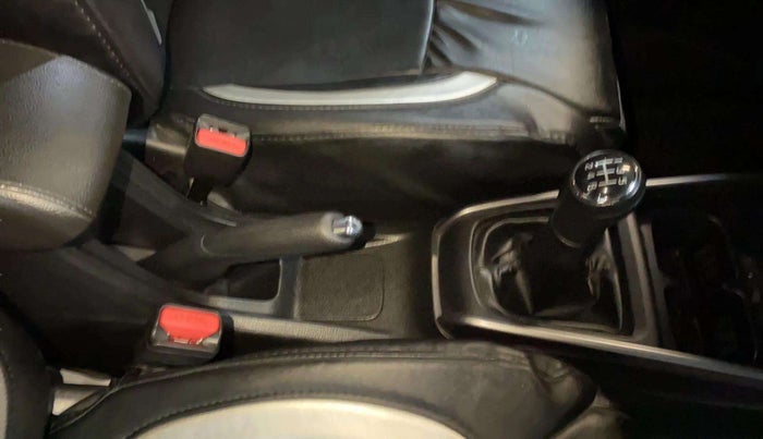 2021 Maruti XL6 ZETA MT, Petrol, Manual, 12,164 km, Gear Lever