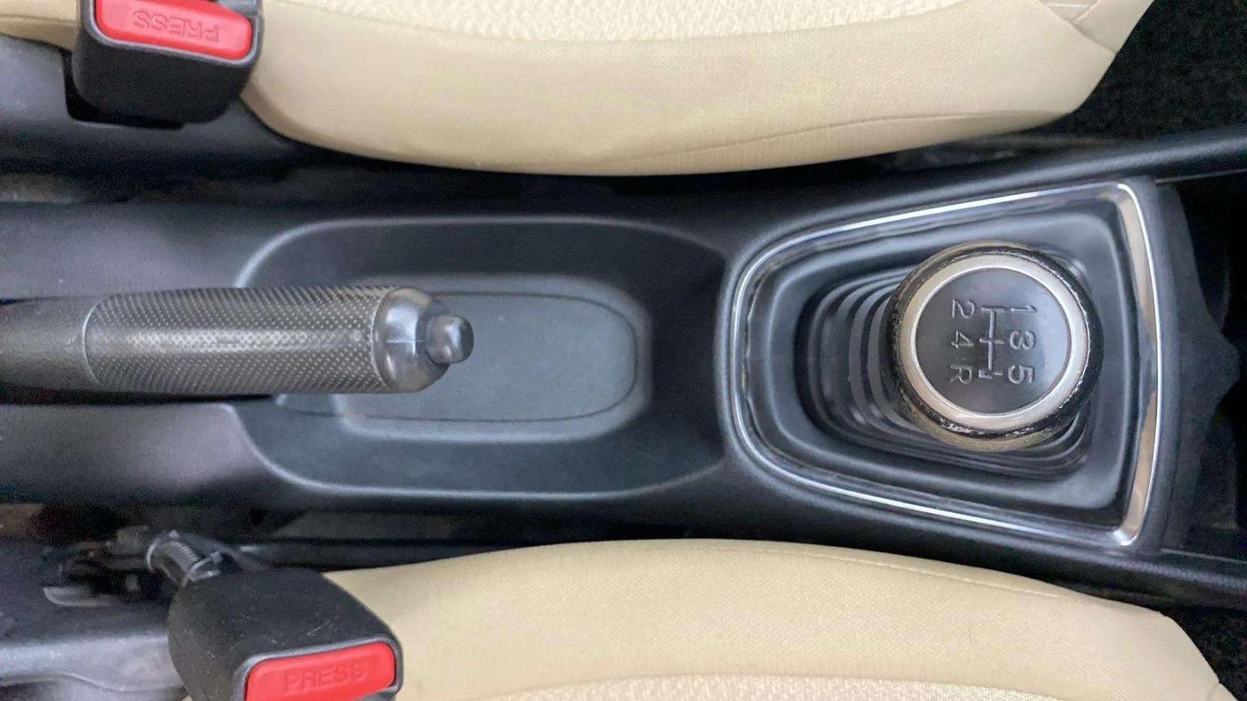 2019 Honda Amaze 1.2L I-VTEC S, Petrol, Manual, 76,883 km, Gear Lever