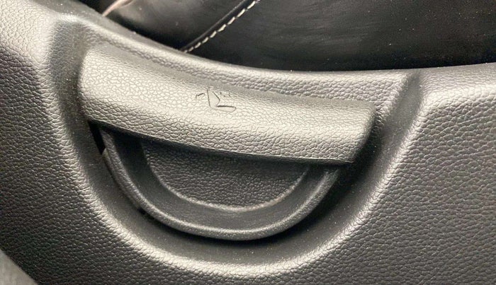 2019 Hyundai Grand i10 SPORTZ 1.2 KAPPA VTVT, Petrol, Manual, 51,759 km, Driver Side Adjustment Panel