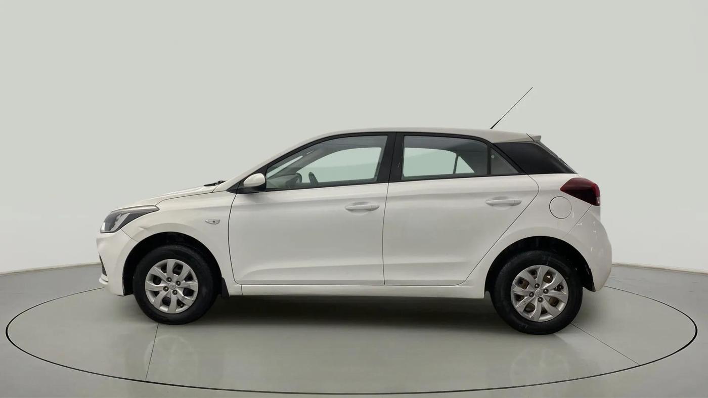 2018 Hyundai Elite i20 MAGNA EXECUTIVE 1.2, Petrol, Manual, 99,758 km, Left Side