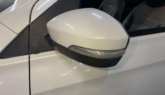 2021 Tata Tiago XT (O) PETROL, Petrol, Manual, 30,387 km, Left rear-view mirror - Trim missing